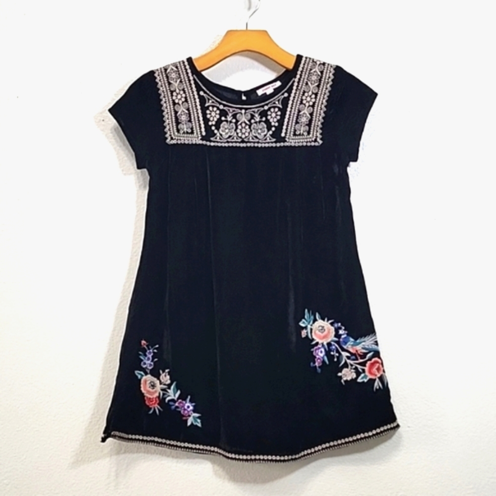 Johnny Was black velvet peasant dress embroidered floral detail girls 8/9 yrs